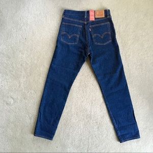 Levi’s wedgie jeans in Something Cheeky wash